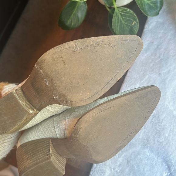 SAM EDELMAN WHITE BOOTIES - Picture 5 of 8